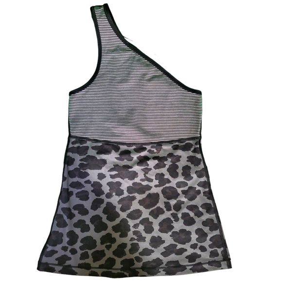 Lululemon Cold Shoulder One Shoulder Reversible Tank Black Cheetah sz 4 - Picture 2 of 4